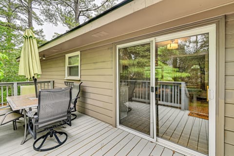 Deck | Outdoor Dining Area