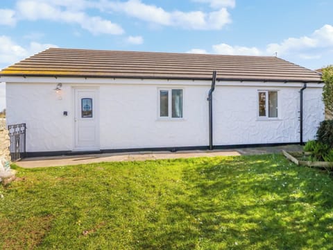 Exterior | Little Netherleigh, Four Mile Bridge, near Trearddur Bay