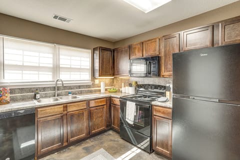 Fully Equipped Kitchen | Cooking Basics | Keurig Coffee Maker | 1st Floor