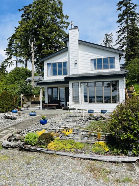 The lower level is the vacation rental.