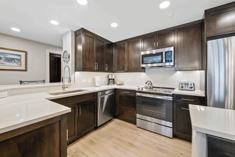 charter-1250-3266_52830786124_o