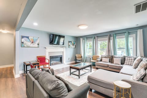 Walterboro Vacation Rental | 4BR | 5BA | 2,175 Sq Ft | Stairs Required