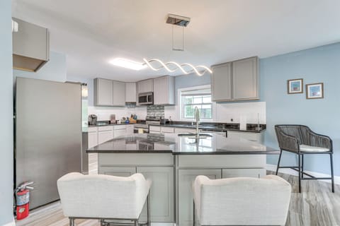 Kitchen | Keurig Single-Serve Coffee Maker | 1st Floor