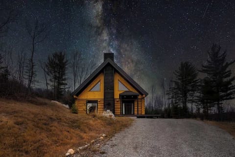 On a starry night at Chalet Joli Cerf...
