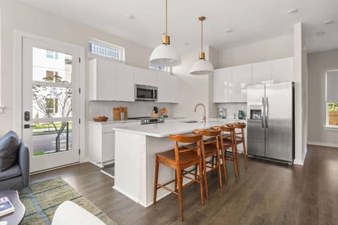 Sparkling Clean Kitchen