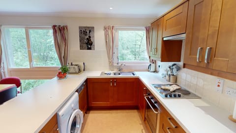 Kitchen and dining space