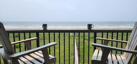 Semi-Private Gulfview Balcony