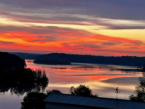 Watch sun rising on water, beautiful hues everyday