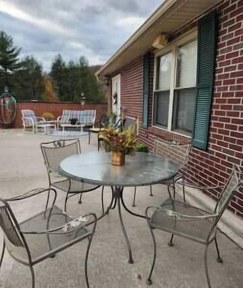 Ce7e3ad1 e33d 4a51 aa79 394ac03c7b9d