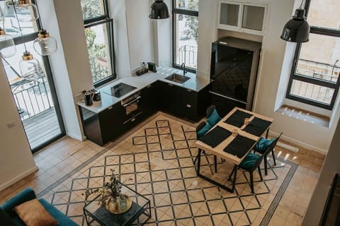 Living Room / Lounge
