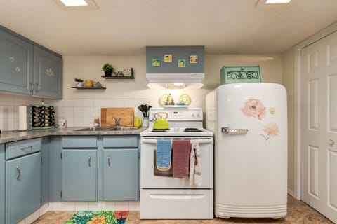Throwback kitchen