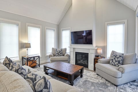 Woodmere Family Room