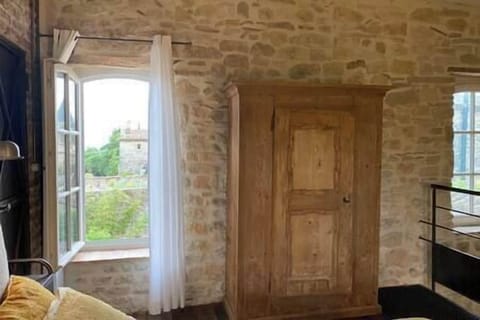 18f31b16 53f4 47ad bcd3 810f40e0468a