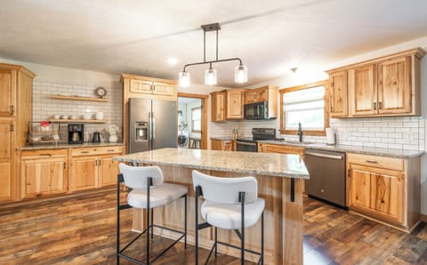 Extra kitchen seating