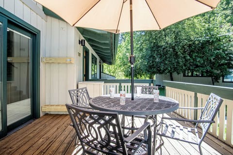 Spacious patio with ski racks for winter season