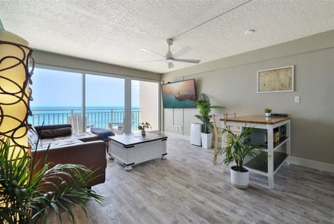 Expansive views from the couch, 75” smart TV 