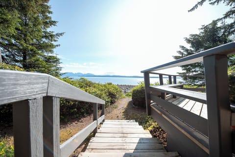 Pathway to the beach
