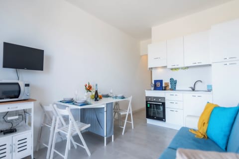 Kitchen and dining area