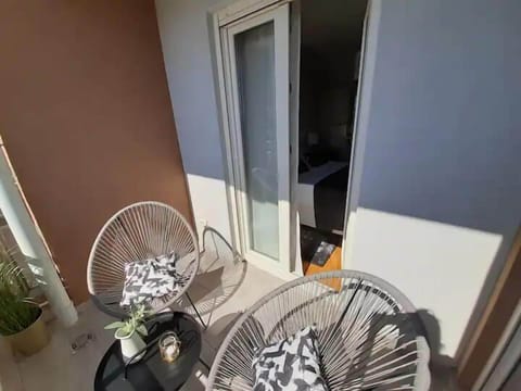 52338f48-a05e-43df-8892-8a091ff136b3