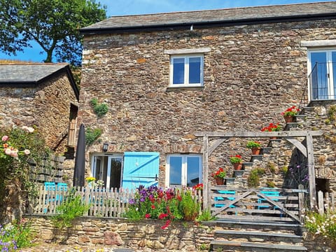 Cider House with it's own enclosed sun terrace