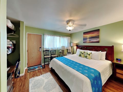 Studio Bedroom