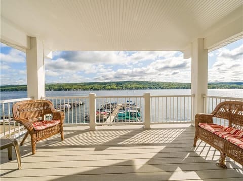 Spacious Balcony to enjoy an amazing view