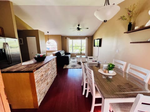 Enjoy this beautiful Whitewash dining room set that seats 6 people.