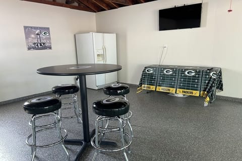 Enjoy tailgating or gatherings with friends or family in the two stall garage.
