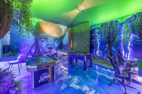 5857HighSeasDrive(14)