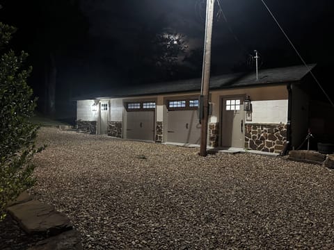 Game Room /Mother in Law Suite