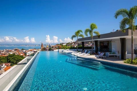 Shared Pool - Rooftop with Mountains & Ocean View, Bar Service Available ($)