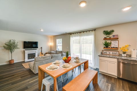 Living Room | 1st Floor | Flat-Screen TV | Electric Fireplace