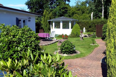 Garden [summer]