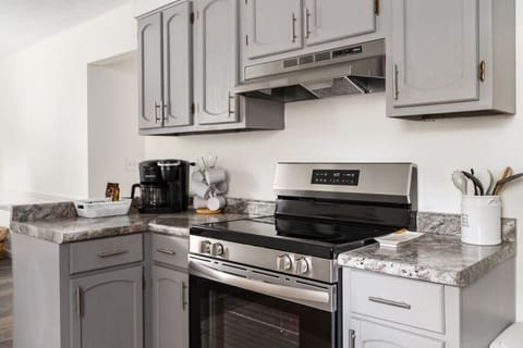 Fully Furnished Kitchen