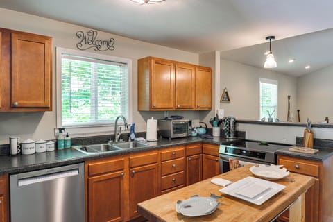 Kitchen | Main Level | Drip Coffee Maker | Dishwasher | Spices