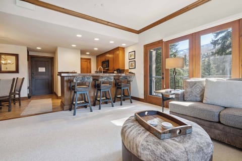 charter-c120-2523_54462577479_o