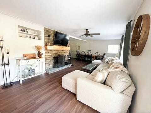 Open concept living room, dining room and kitchen