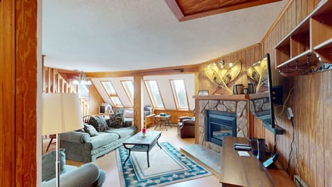 Indoors, Furniture, Living Room, Hardwood, Home Decor