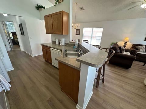 1445PAP - Kitchen (3).jpeg