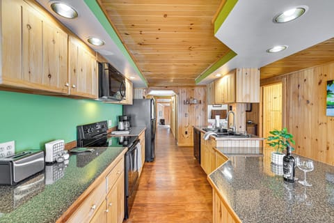 Kitchen | Drip Coffee Maker | Dishwasher | Cooking Basics