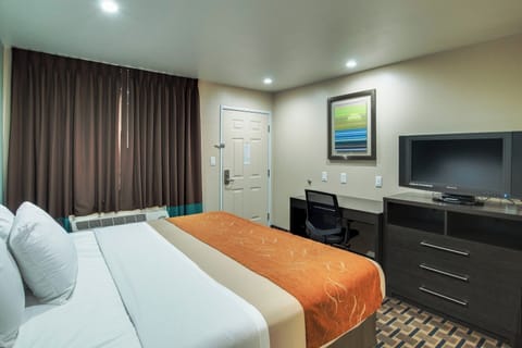 Unit with King size bed