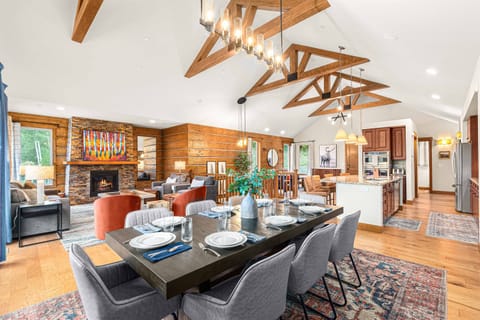 Open concept floor plan lets your group spread out but stay together