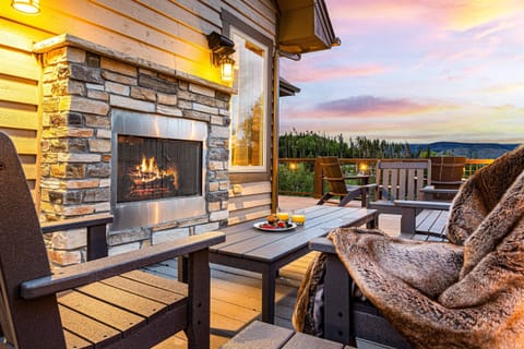 Apres ski sunset on the deck