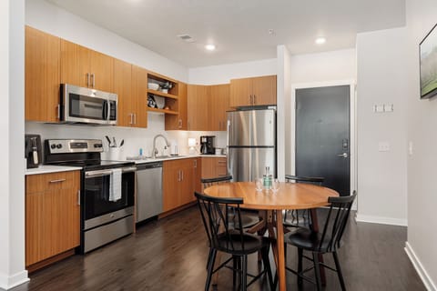 Our well-appointed kitchen complete with small dining area