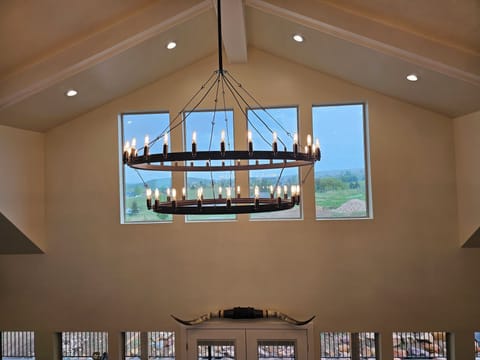 vaulted ceiling of great room