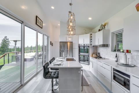 Kitchen | Cooking Basics Supplied