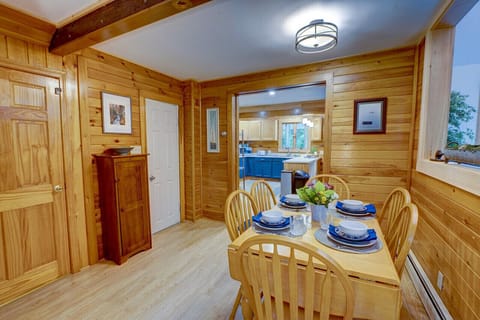 Dining room seats up to 6 people.