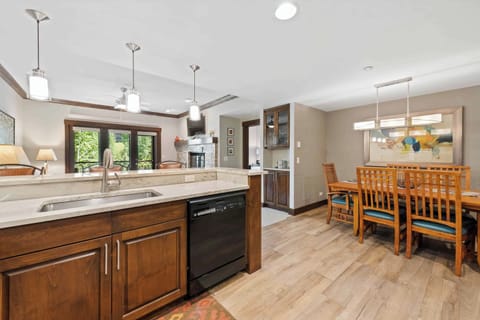 charter-3230-1881_51263249632_o