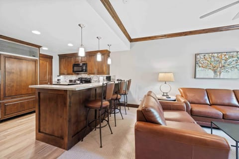 charter-3230-1886_51264174358_o