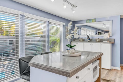 186 2nd Ct - High Exposure Visuals -19